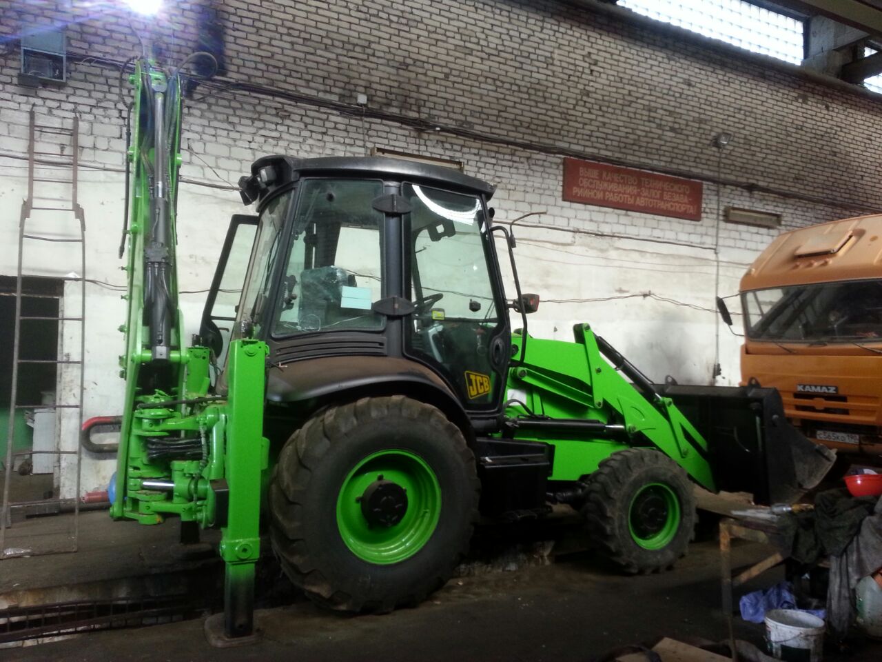 Виброкаток CAT CS583